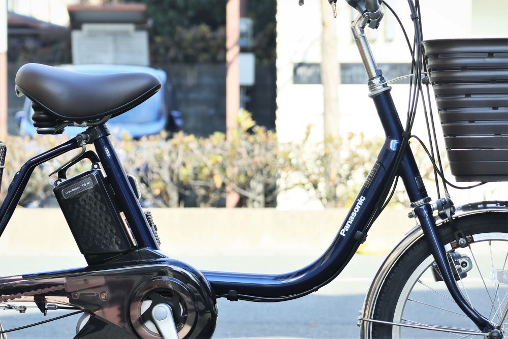 中古電動三輪自転車】たくさんの荷物を積めるだけでなくアシスト走行