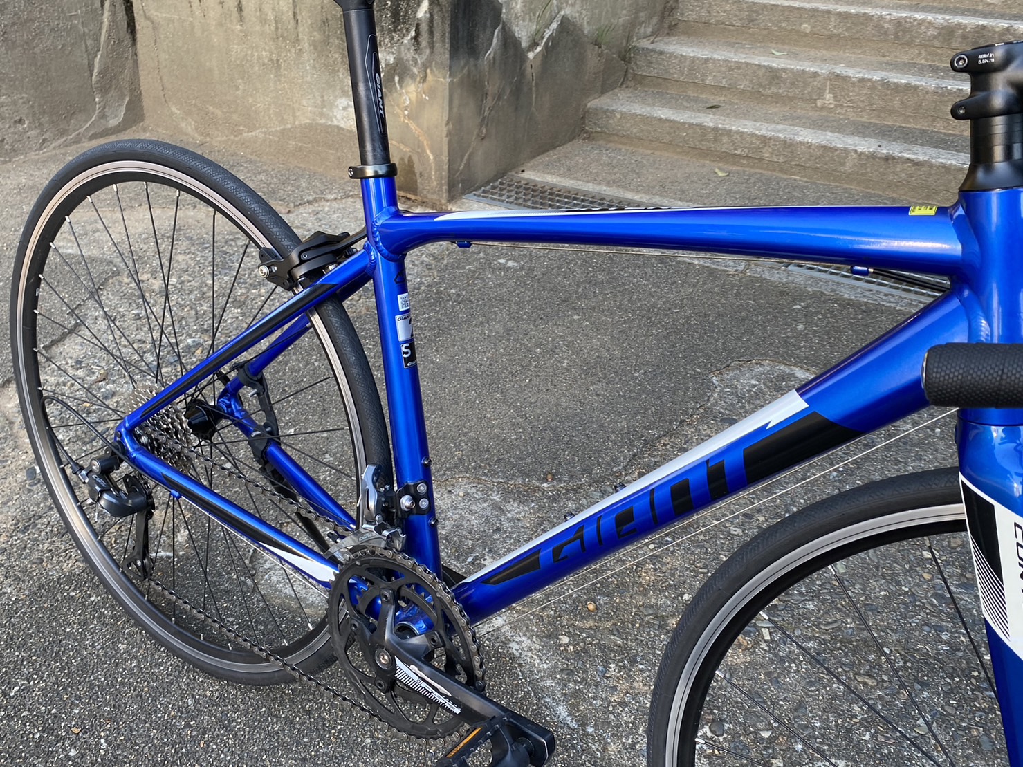 中古車/アルミロード】アルミフレーム GIANT CONETEND2 入荷!初めての1