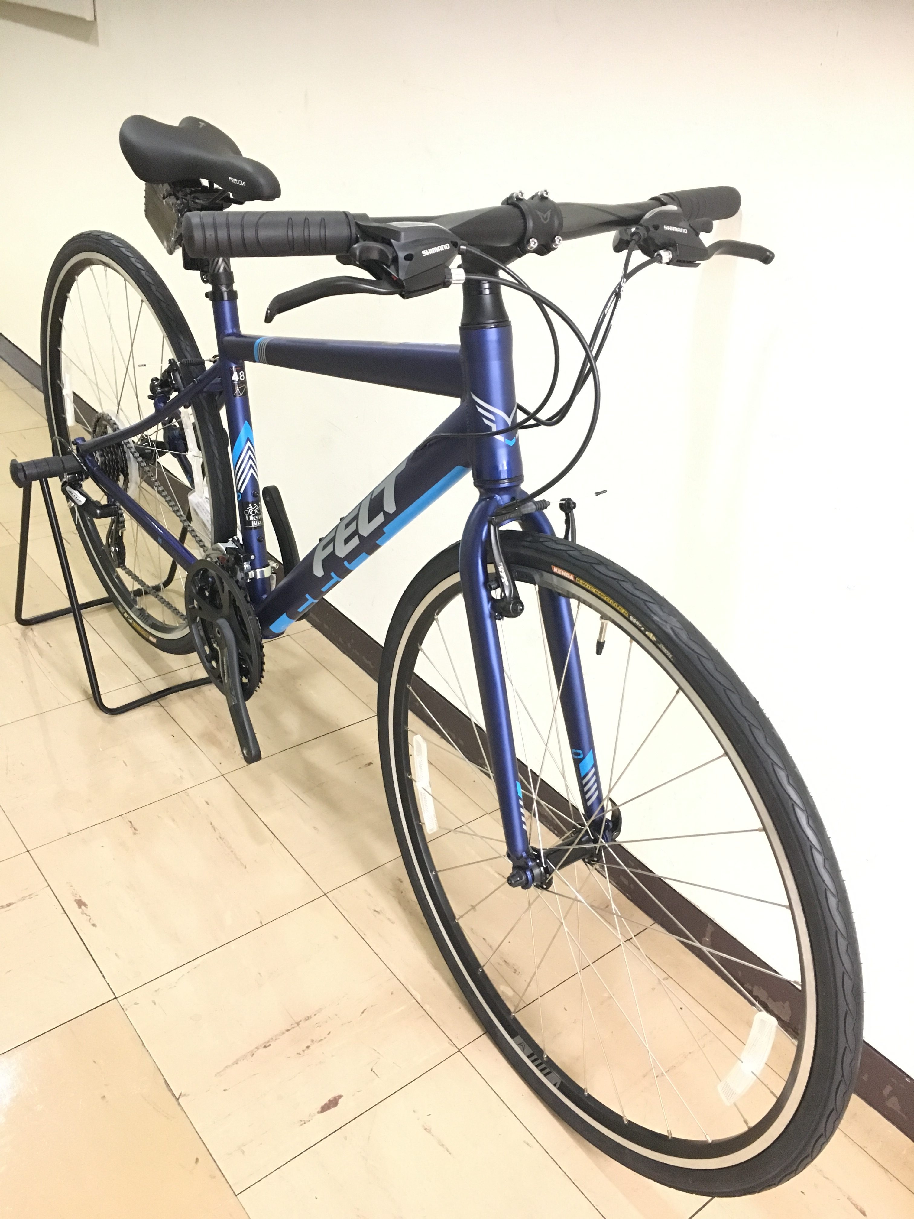 おすすめクロスバイク FELT VERZA SPEED 50 ル・サイクakiba | 自転車