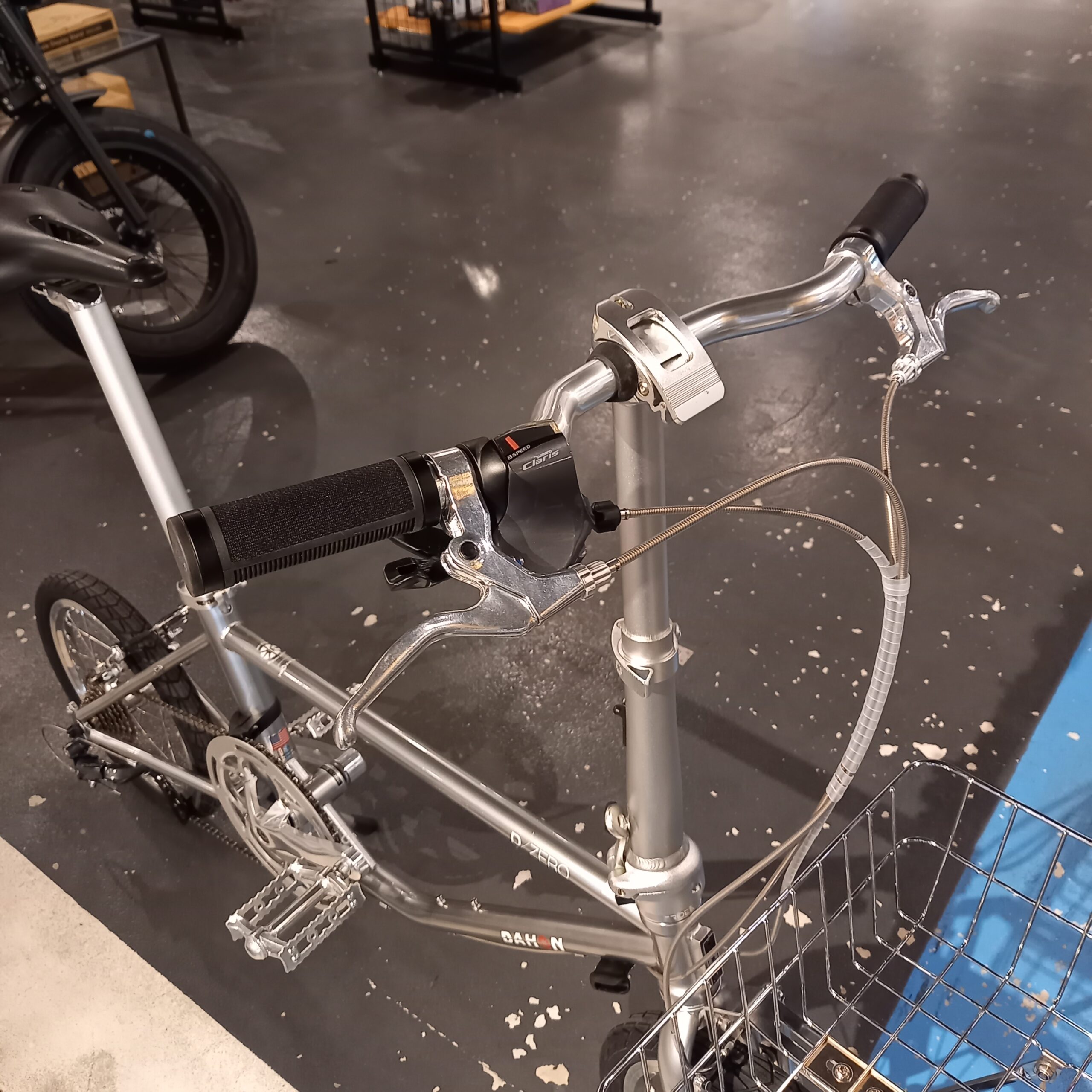 DAHON D-ZEROのカスタム車作りました。 ル・サイク土浦 | 自転車専門店