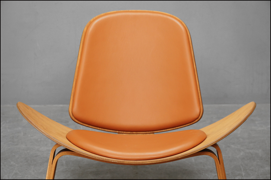 ハンス J. ウェグナー Carlhansen & son(カールハンセン＆サン) CH07