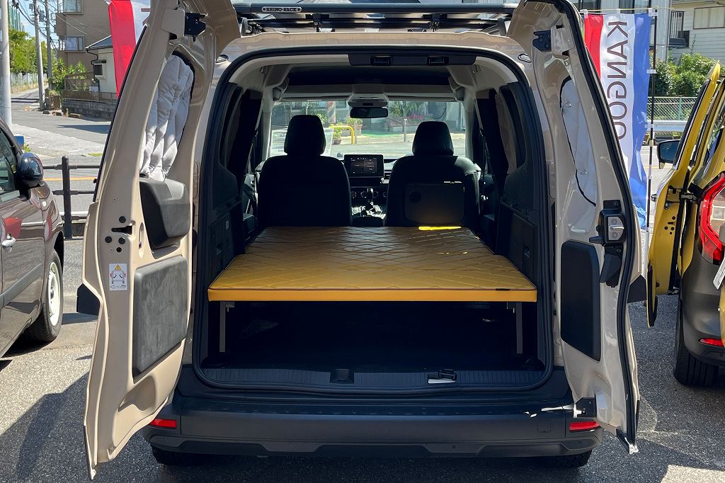 カングーベッドキット 取付事例 カラーリングご紹介 | News & Blog