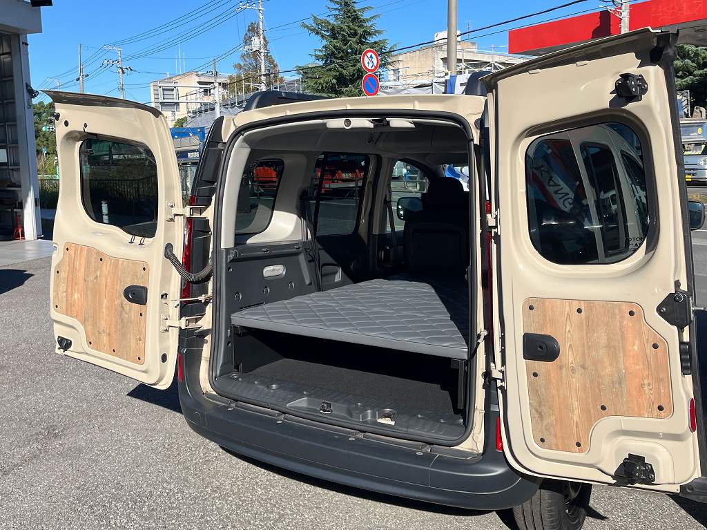 カングーⅡベッドキットのご紹介 | News & Blog | ルノー カングー専門