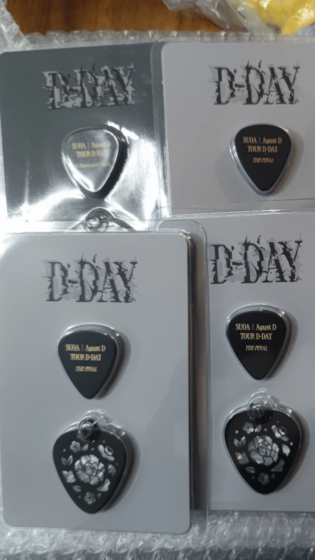 BTS SUGA AGUST D TOUR 'D-DAY' GUITAR PICK SET - A-KPOP