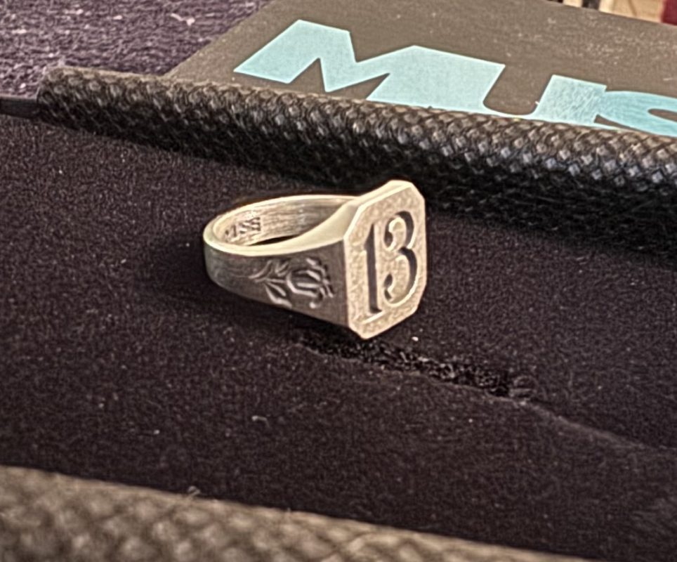 Jimin 'MUSE' Smeraldo Garden SIGNET RING (SV) - A-KPOP