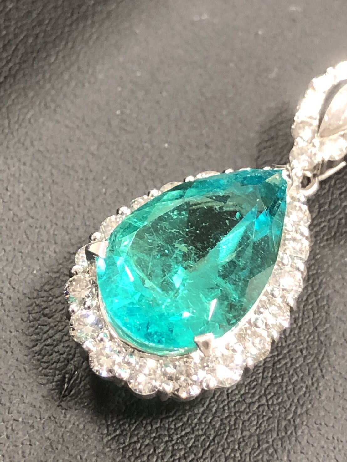 Pt900 エメラルド ネックレスお買取り致しました！ │BestLife