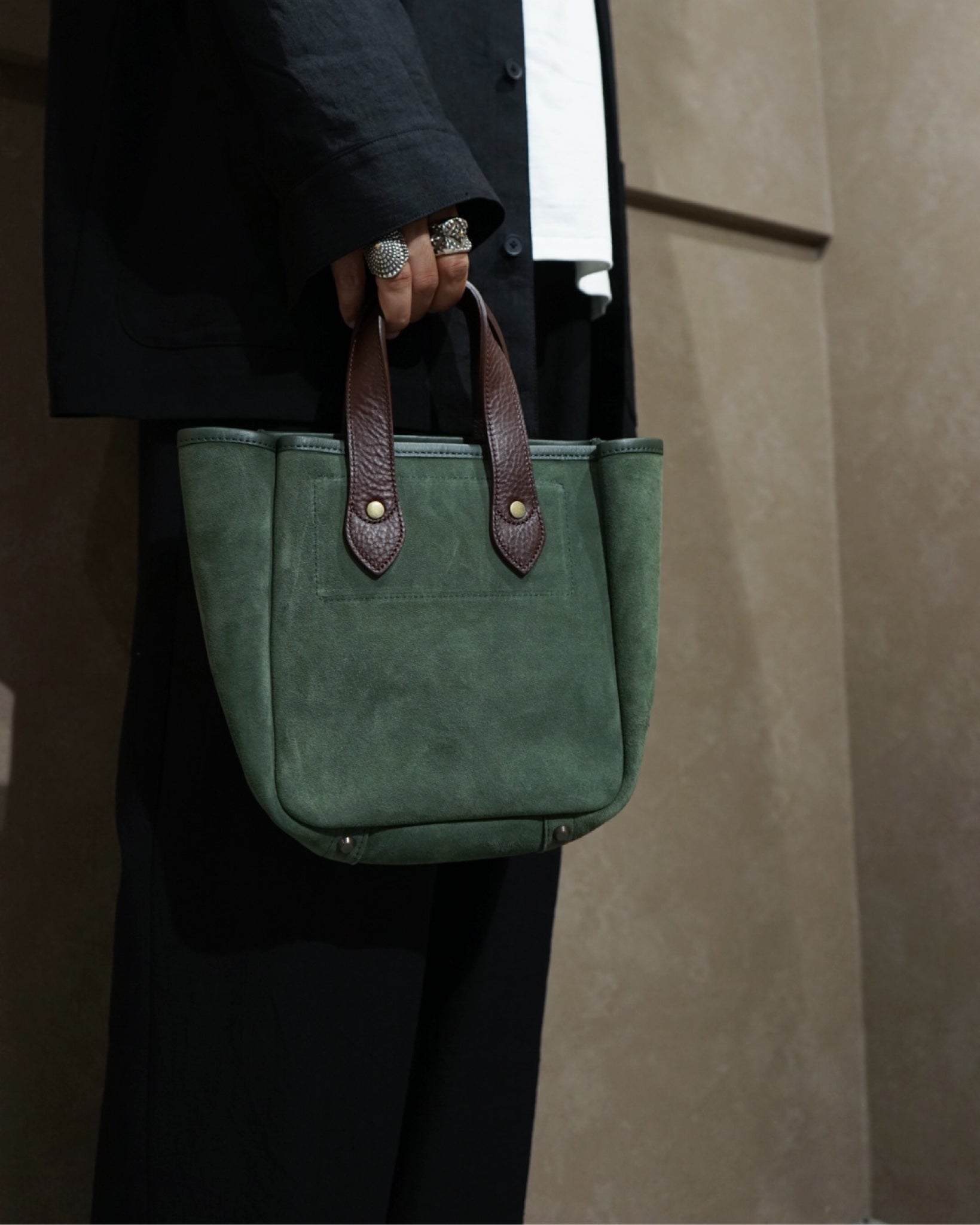 Hender SchemeI(エンダースキーマ)-リバーシブルレザーバッグ - Amanojak.