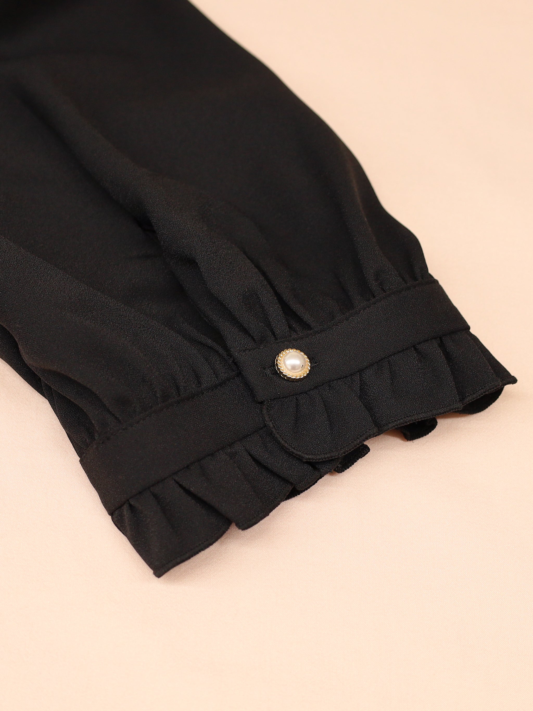 ダブルフリル丸襟半袖ブラウス – Amavel（アマベル）公式サイト