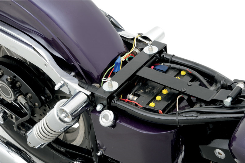 ソロシート スプリングマウントキット - DRAG Specialties | アンバー