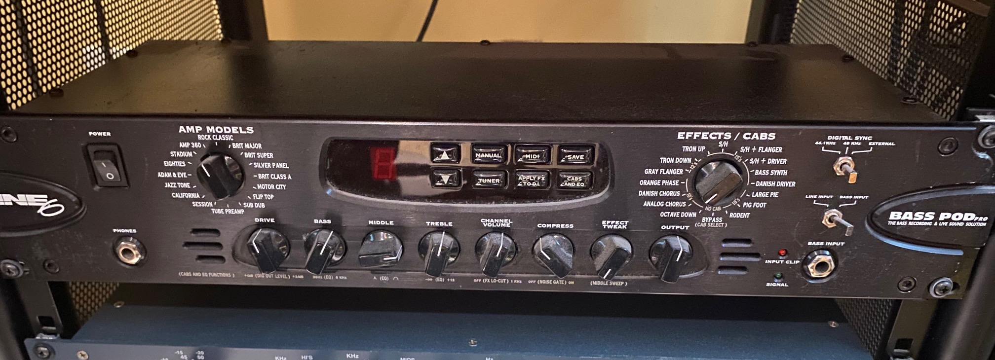 The Line 6 Bass Pod Pro Rack-mountable Modeller – AME Music