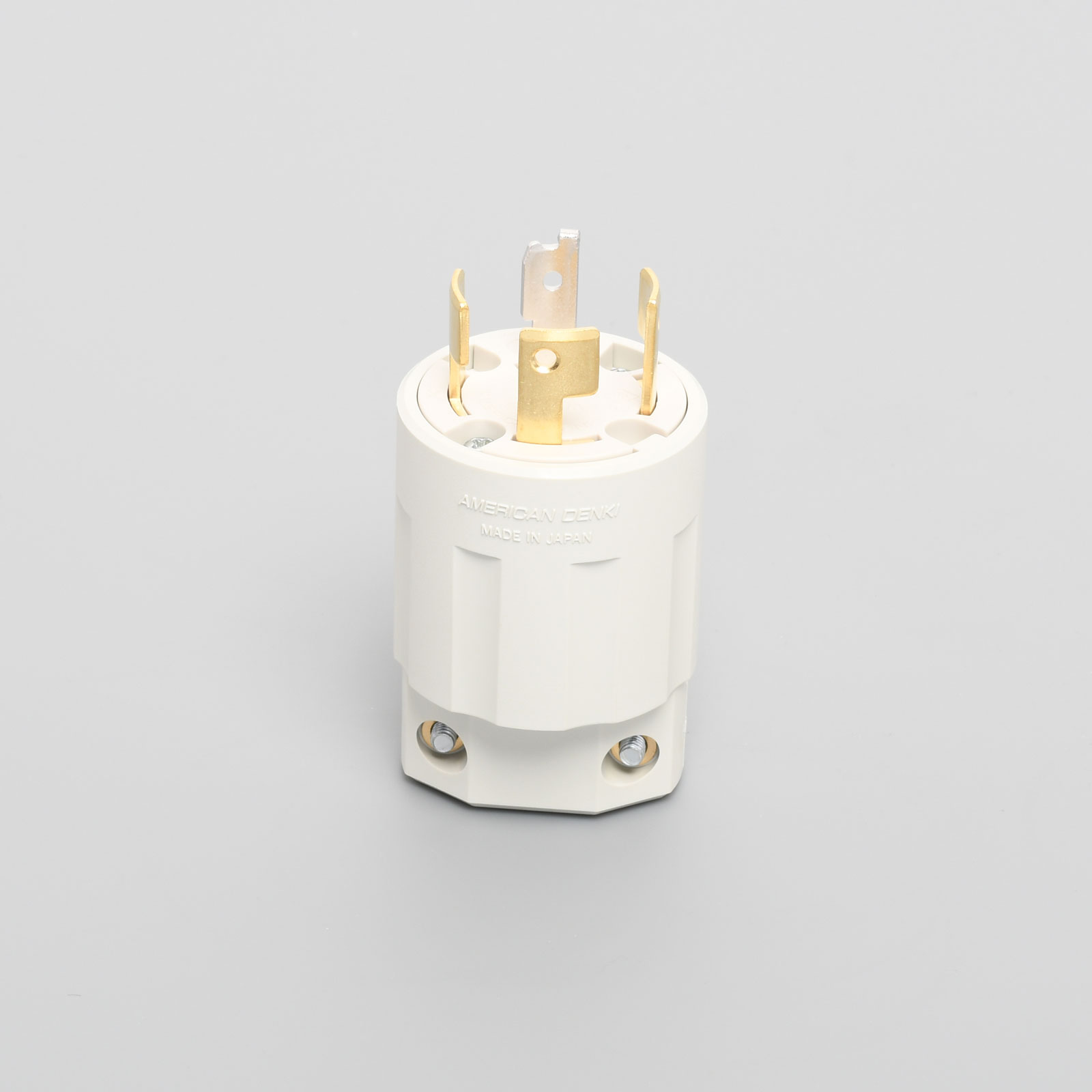 4222N-IV 接地形3P 20A 250V プラグ (ナイロンカバー) | アメリカン