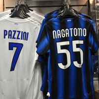 長友のユニフォーム55番が購入できるインテルショップを紹介します