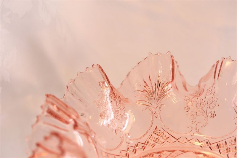 ピンクのフリル ガラスのコンポート - Antiques Violetta