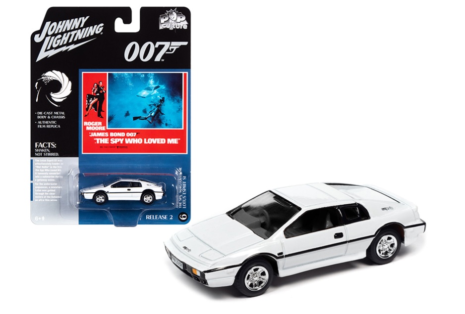 Johnny Lightning - James Bond The Spy Who Loved Me 1:64 Lotus
