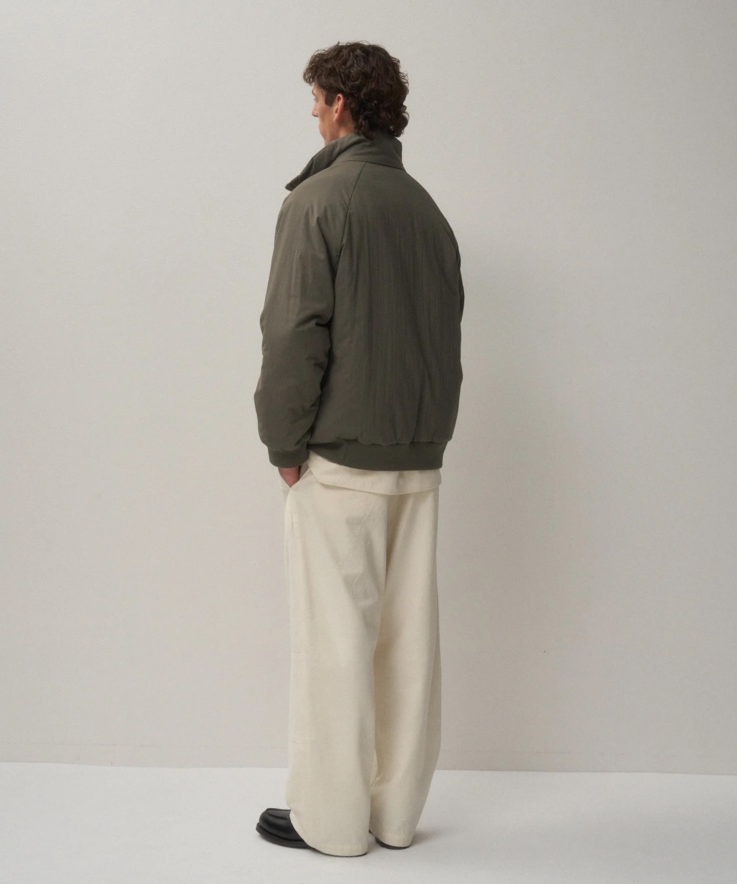 ATON」MAT AIRY NYLON | WOOL PADDED STAND JACKET | ANOTHER LOUNGE