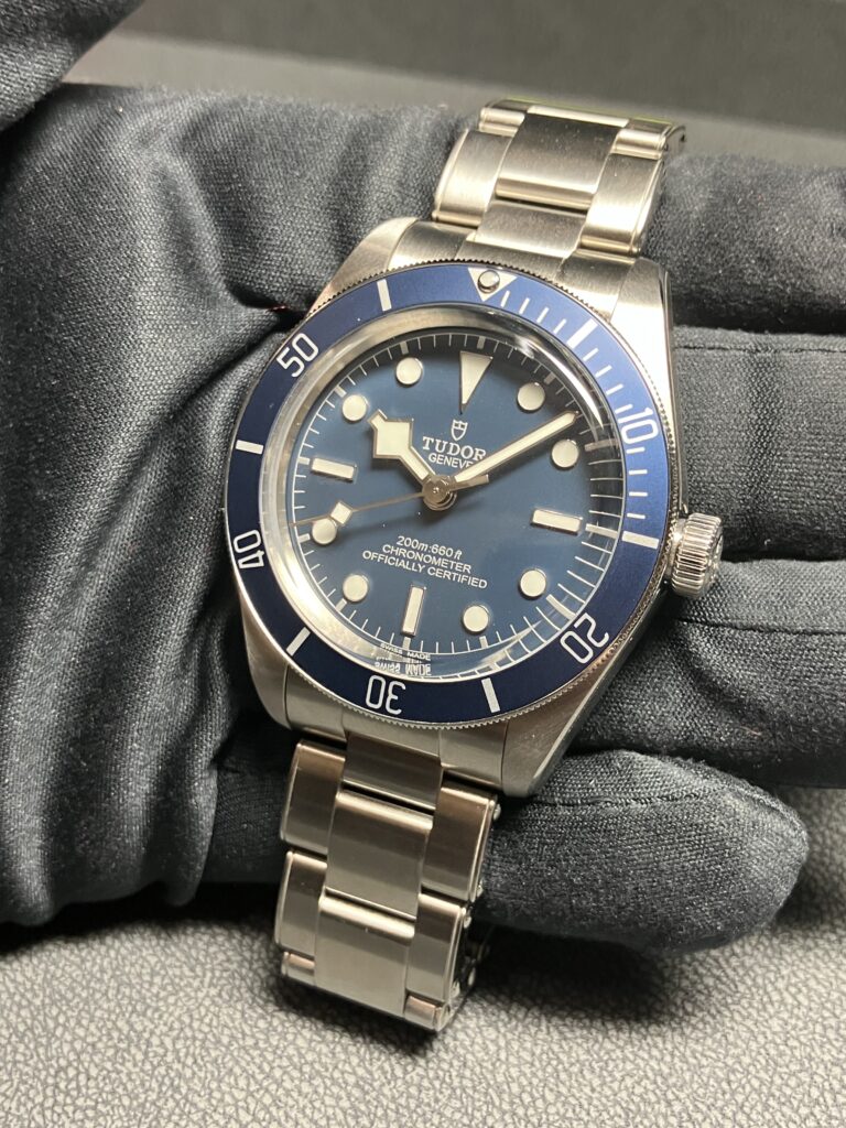安心堂浜松店公式ブログ 【TUDOR】チューダー 付け替えを楽しむ
