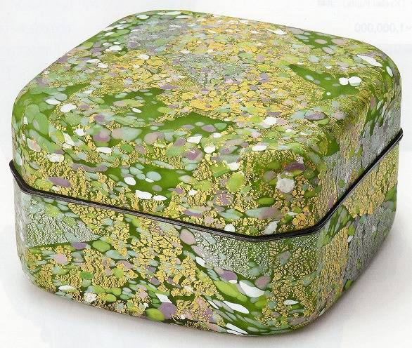 藤田喬平「手吹飾筥 新緑」の買取・査定は美術のプロにお任せ下さい