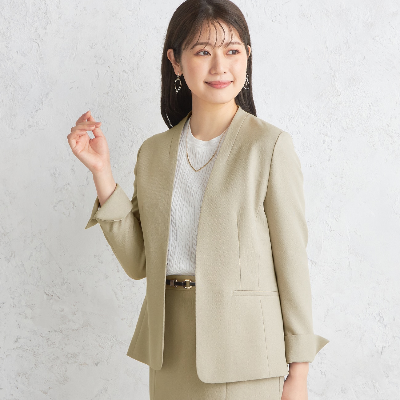 アウトレット】シャークベージュ ノーカラージャケット セットアップ