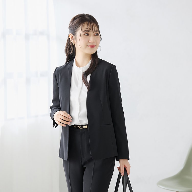 パウダリーストレッチ黒 ノーカラージャケット セットアップ着用可