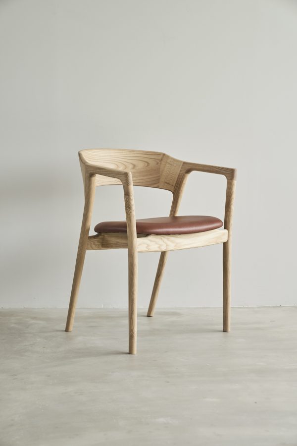 DARLING ARM CHAIR（ダーリン アームチェア） - ACTUS