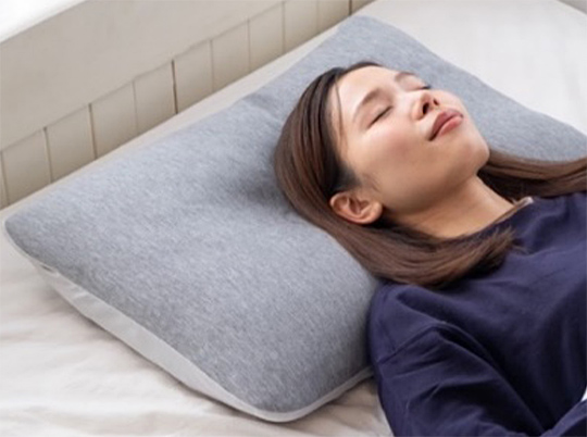 まくら選びの難しさを楽しさに変える『マイセレクト ピロー』折り畳ん