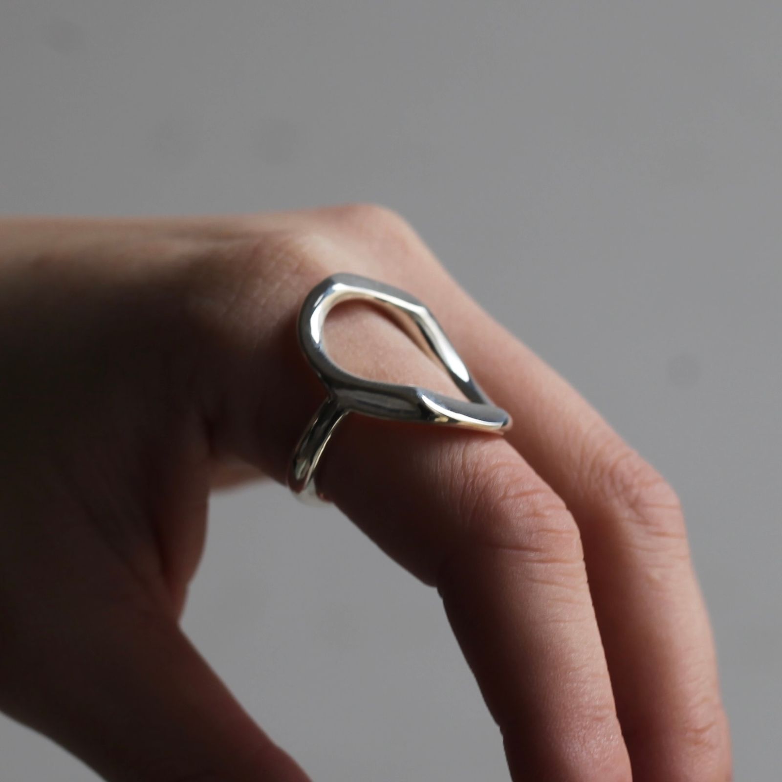 Garden of Eden - 【お取り寄せ注文可能】Curb Link Ring(WHITE