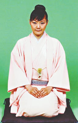 足立朝日» Blog Archive » 落語家 林家 なな子 さん（34） 六町在住