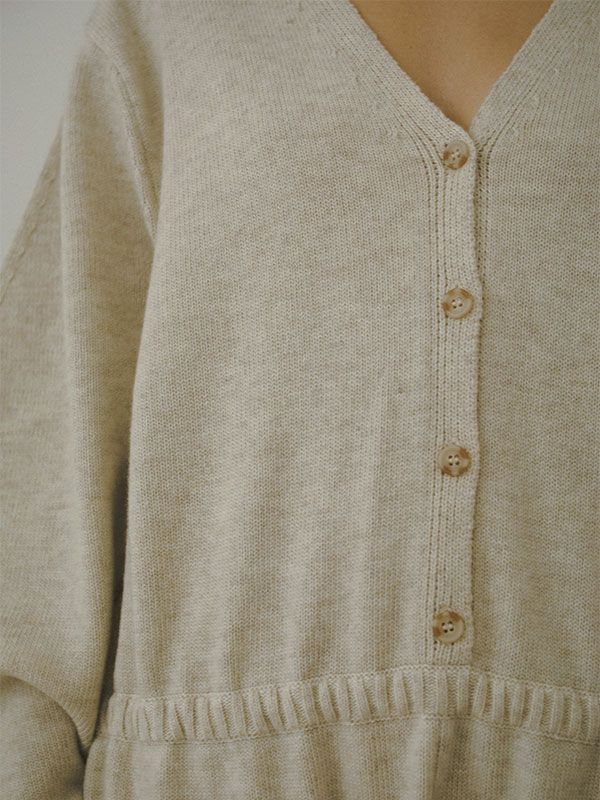 ETRE TOKYO - Vネックニットオールインワン - BEIGE | ADDICT WEB SHOP