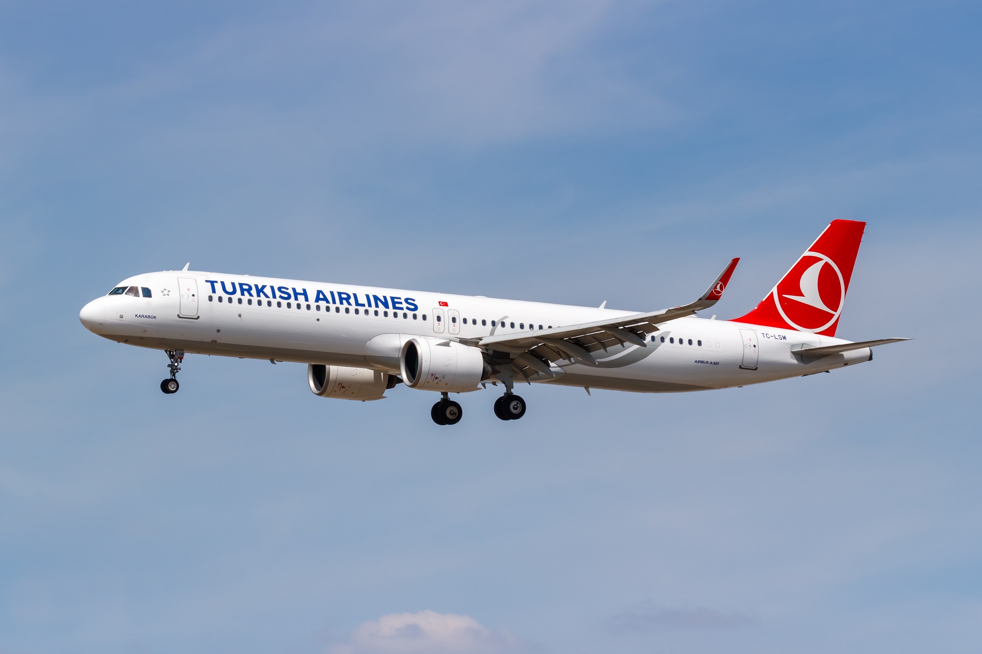 Low fuel forces Turkish A321neo to declare an emergency - AeroTime