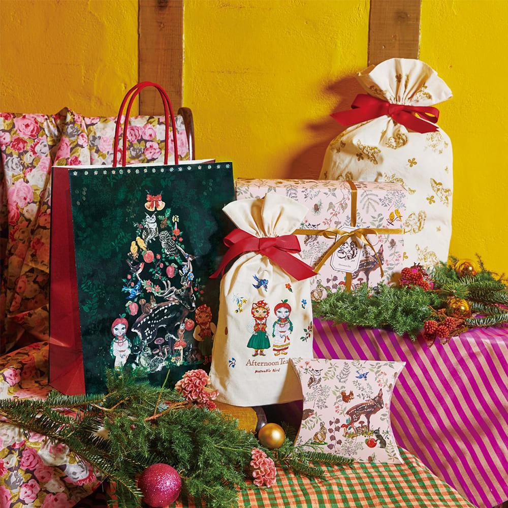 11/4～ナタリー・レテさんが描いたイラストをあしらったクリスマス限定