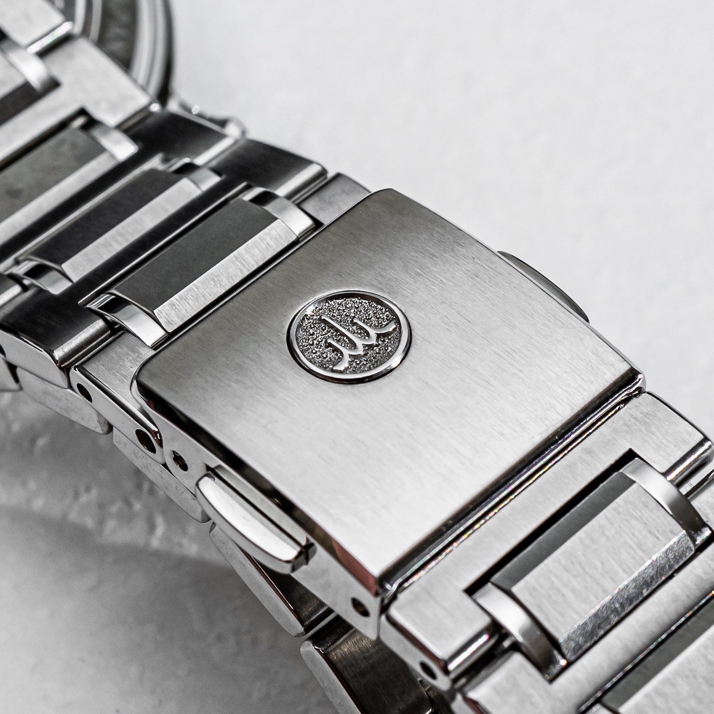 Hands-On: Credor GCLP995 'Big Date' Manual-Wind Spring Drive Watch