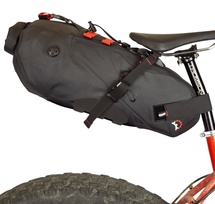 スパインロック・サドルバッグ｜Revelate Designs｜Alternative Bicycles