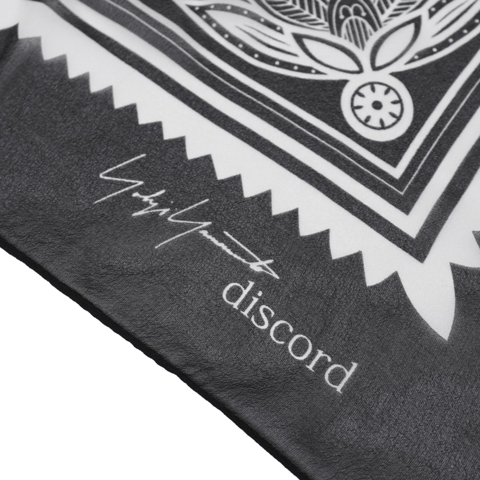discord - discord | yohji yamamoto [DW-L25-423 / シルクスカーフ