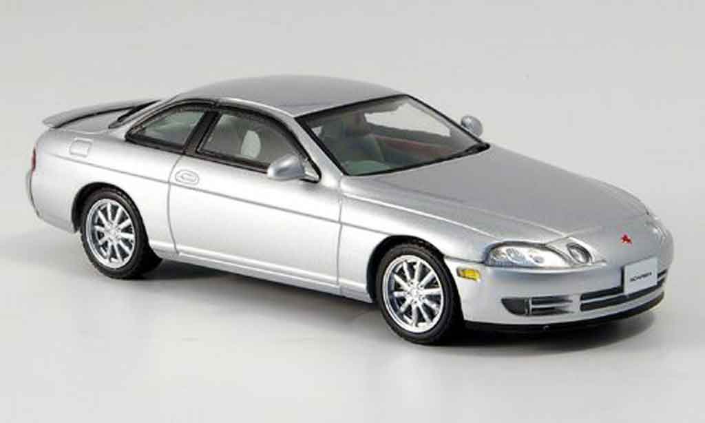 Diecast model cars Toyota Soarer 1/64 Tarmac Works JZZ30 weiss 1