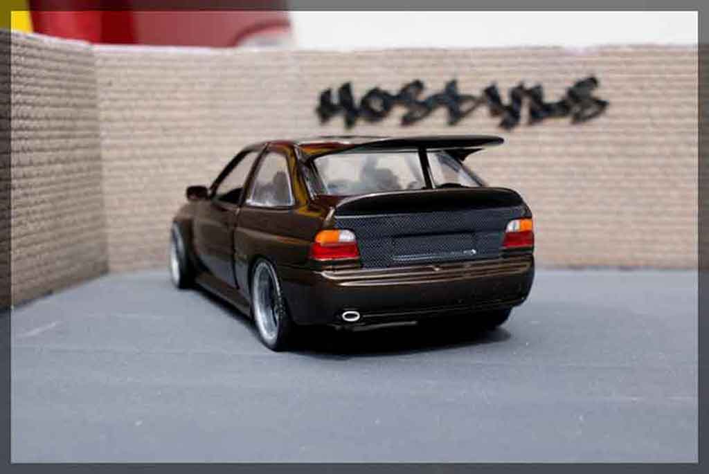 Diecast model cars Ford Escort Cosworth 1/18 Ut Models Cosworth