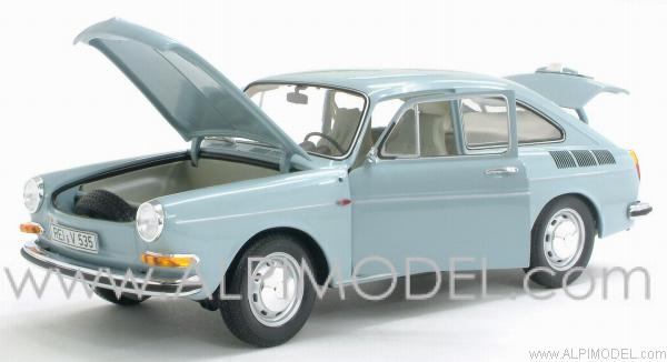 minichamps Volkswagen 1600 TL 1969 (Light Blue) (1/18 scale model)
