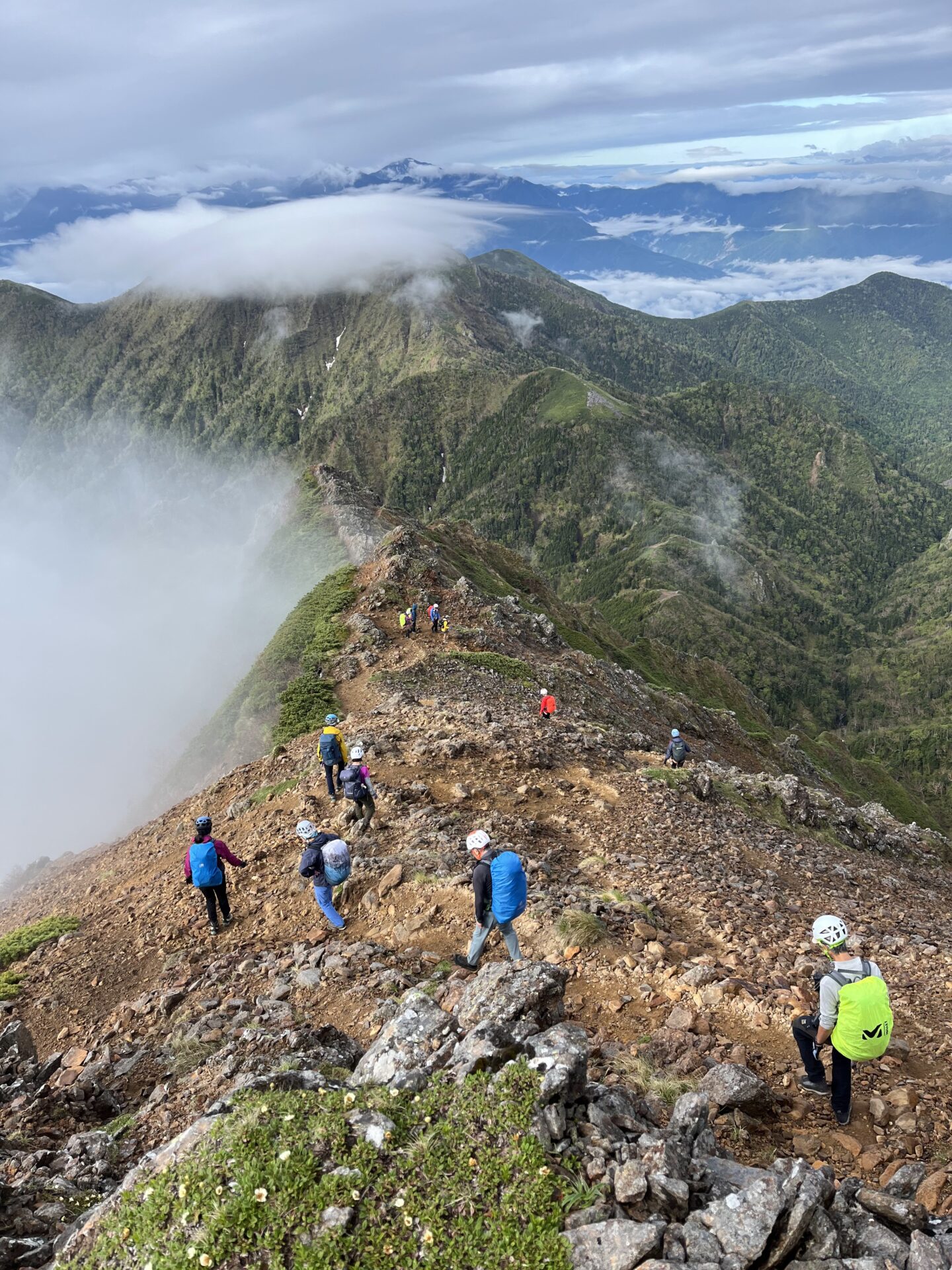 南八ヶ岳(硫黄岳～横岳～赤岳～権現岳) | 登山ツアーのアルプス