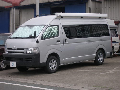 マルチシェード|アイズの高断熱サンシェード|ハイエース 200系 1～3型