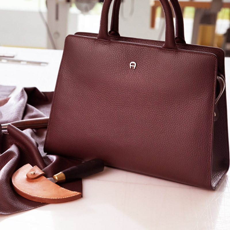 COMPANY | AIGNER JAPAN WEBSITE