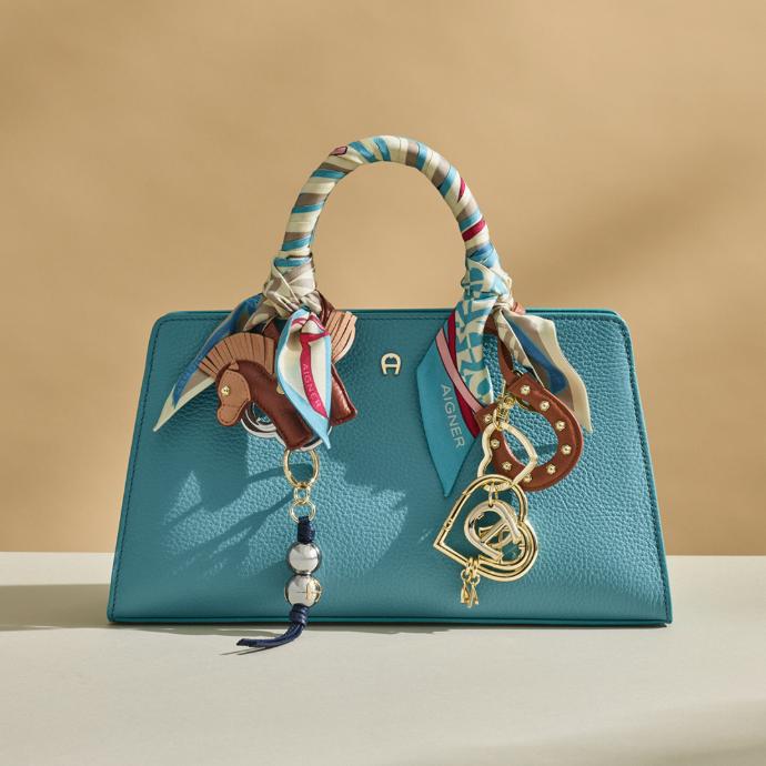 AIGNER Japan｜ドイツ発ラグジュアリーレザーブランド