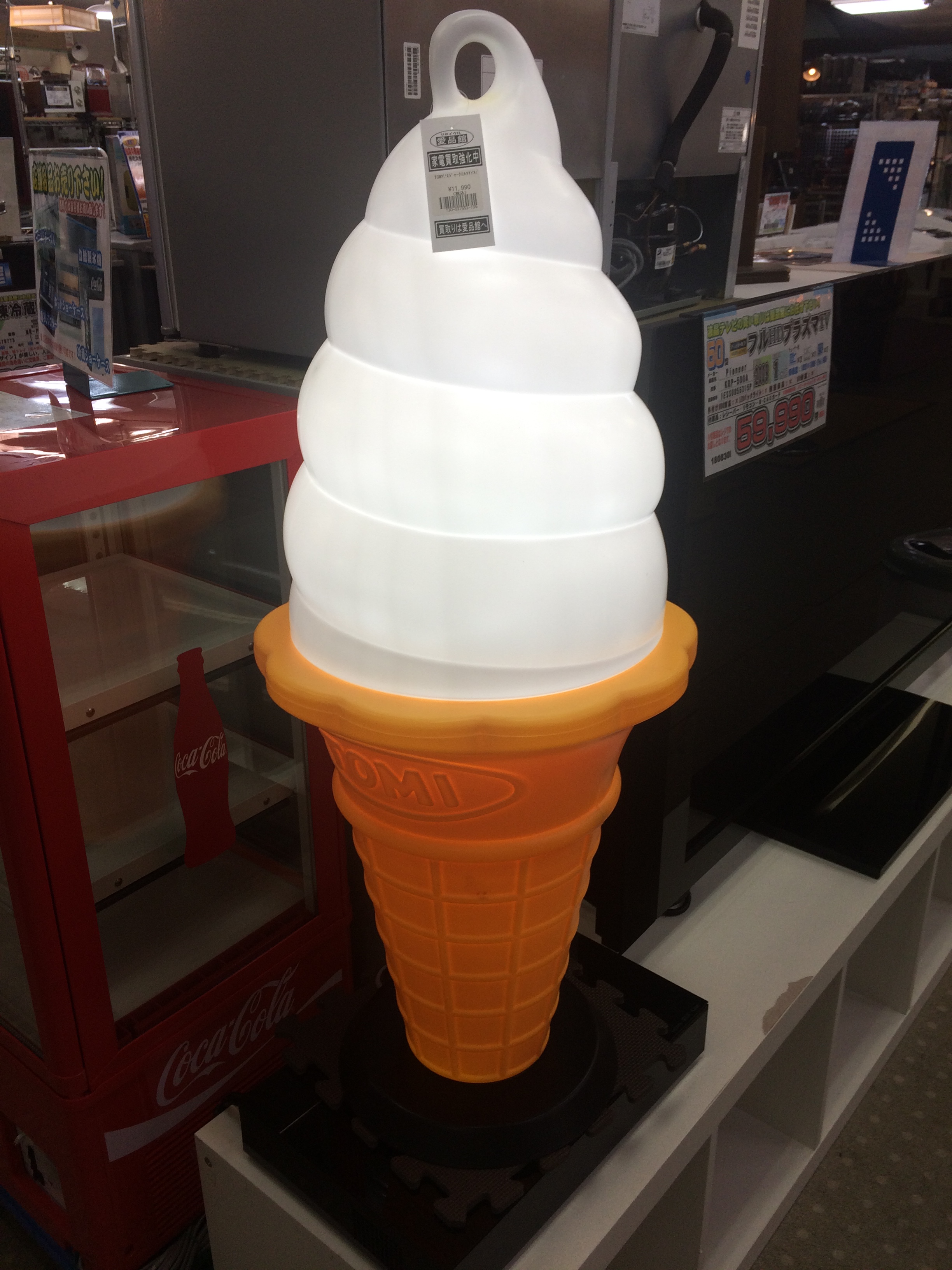 TOMI スジャータ ソフトクリームライト 95cm 入荷しました