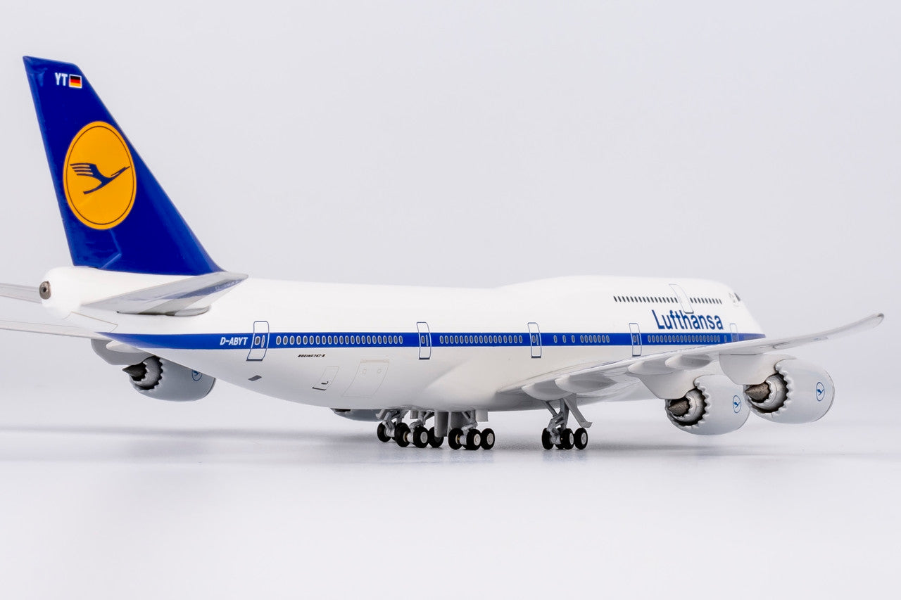 NG Models Lufthansa Retro Colors Boeing B747-8 D-ABYT Lite Edition
