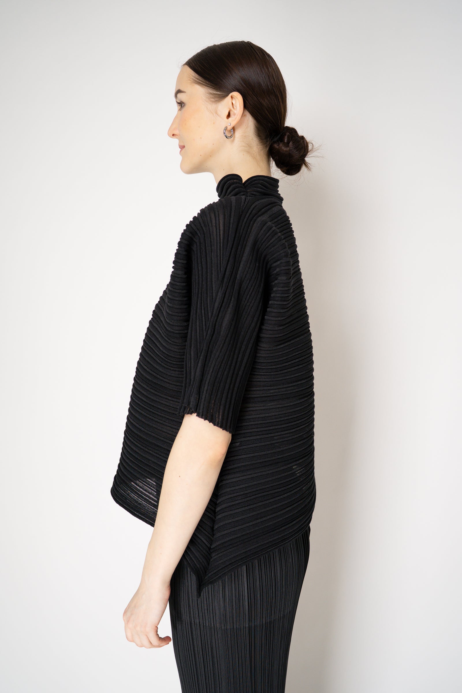 Pleats_Please_Issey_Miyake_She