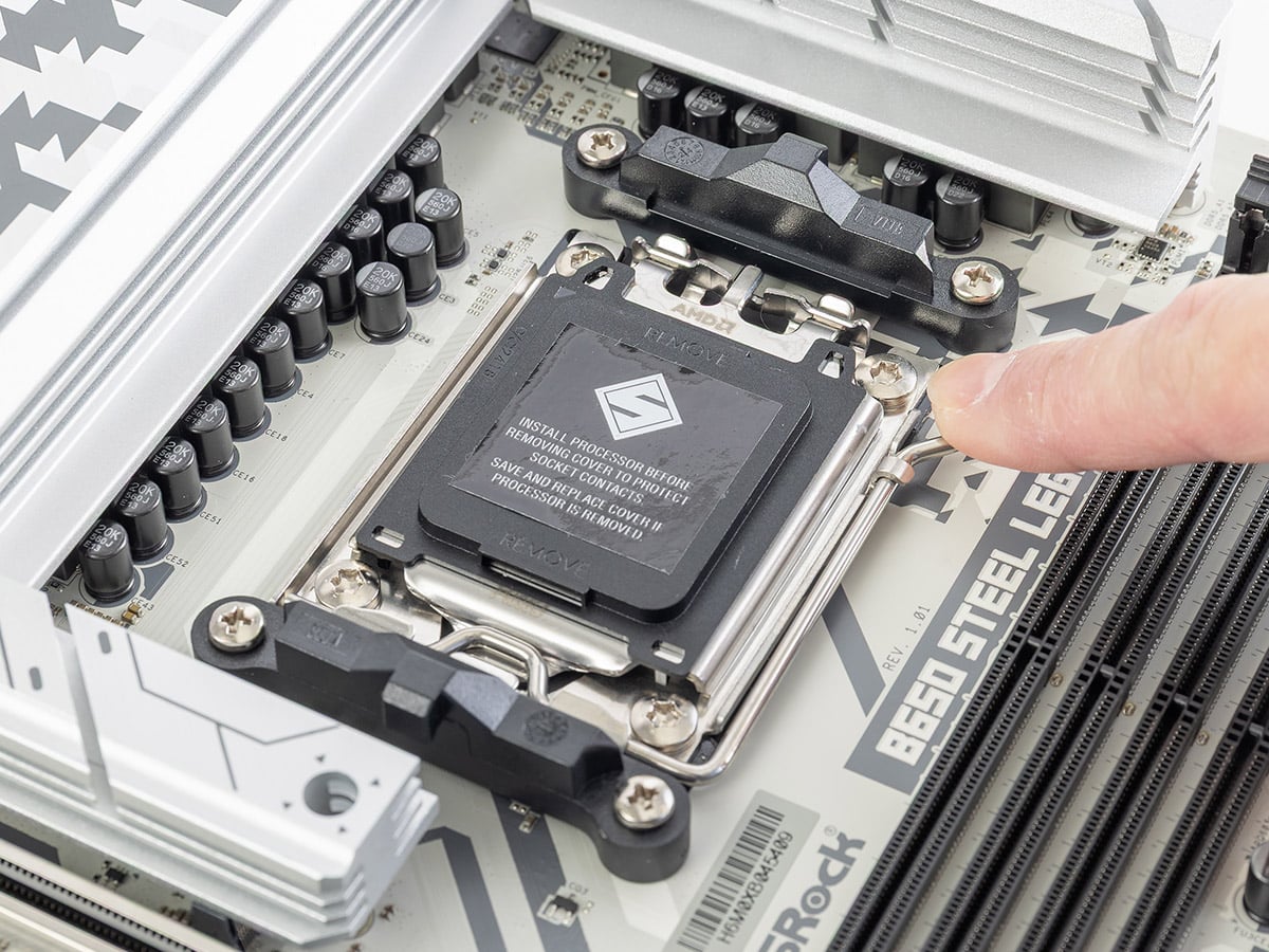 自作PCの作り方【手順その1】各PCパーツの紹介・CPU取り付け | 株式