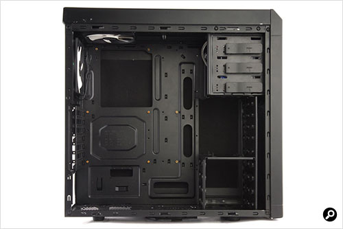 今どきのニーズを押さえた、お買い得感の高いPCケース「Z5」 | 株式