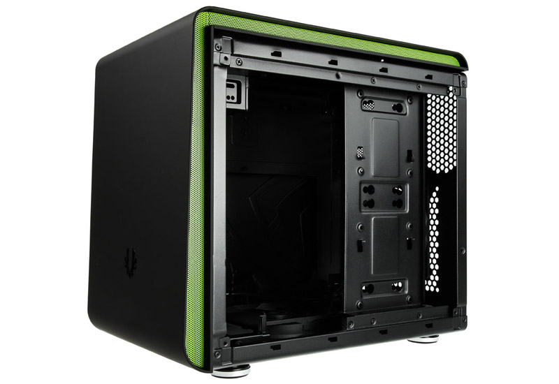 Phenom microATX NVIDIA Edition | BitFenix キューブ型PCケース