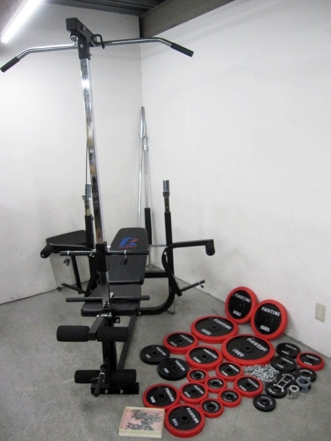 大和市にて ファイティングロード 110kg ベンチプレス ダンベル