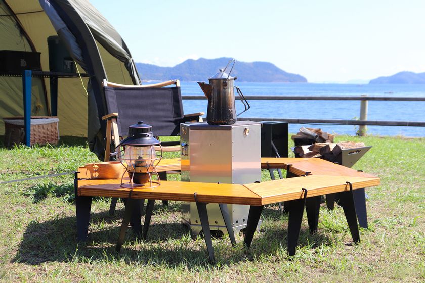 鉄加工のプロによるアウトドアブランド 「THE IRON FIELD GEAR」焚き火