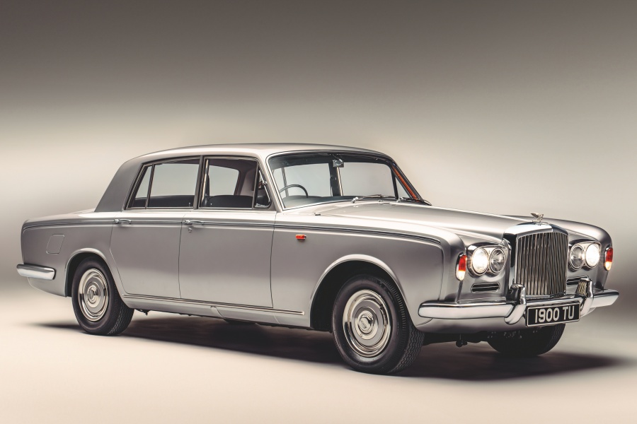 復活したホントの1号車 最初のベントレーTシリーズ（2） ミラーレスの