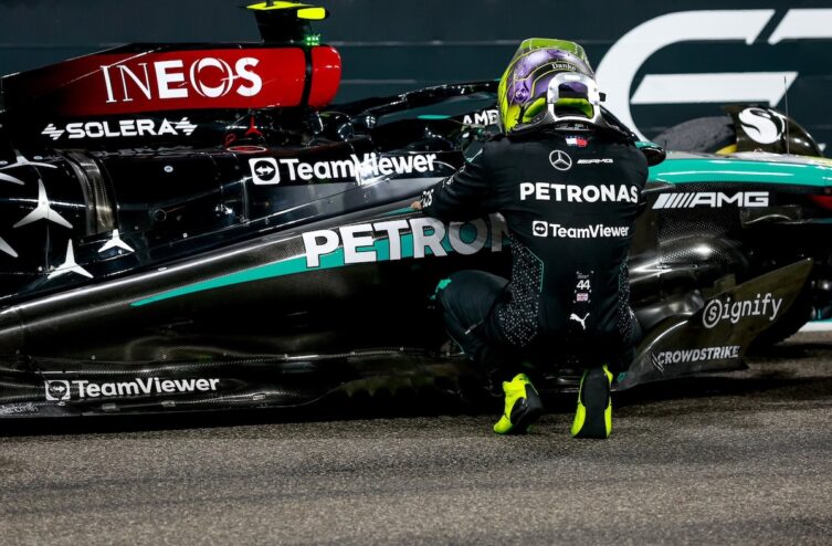 F1 – ルイス・ハミルトン、メルセデスの黄金時代の感動的な終わり